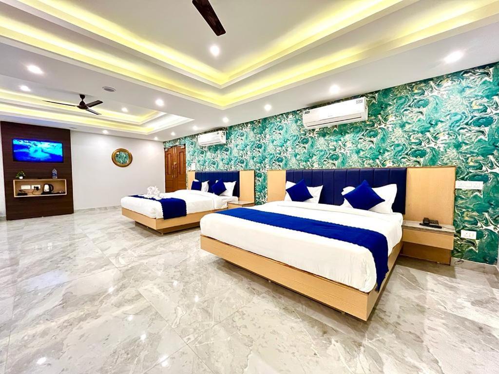 The Eleganza Hotel Jhājra Exterior foto